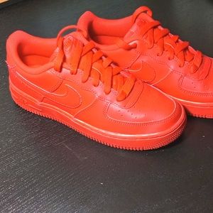 University Red Nikes size 5 youth/ women's 7.5